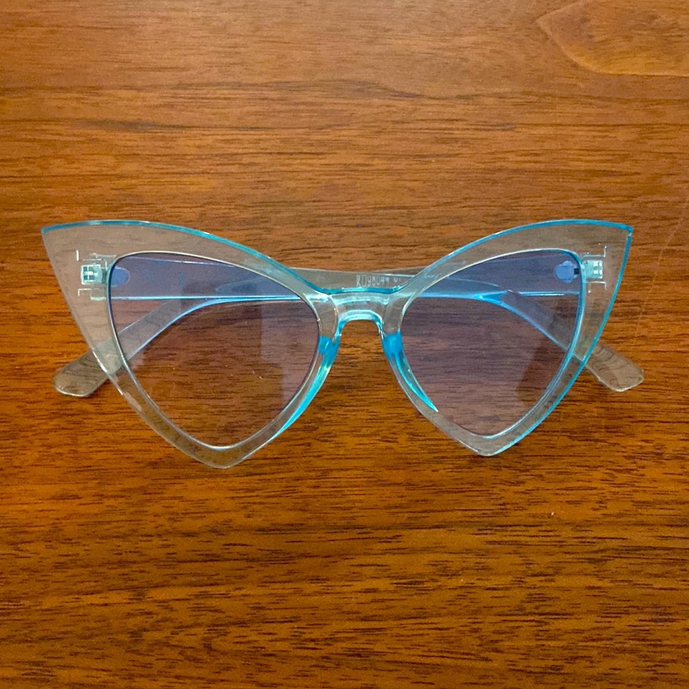 The Nicky Doll aquatic follies shades